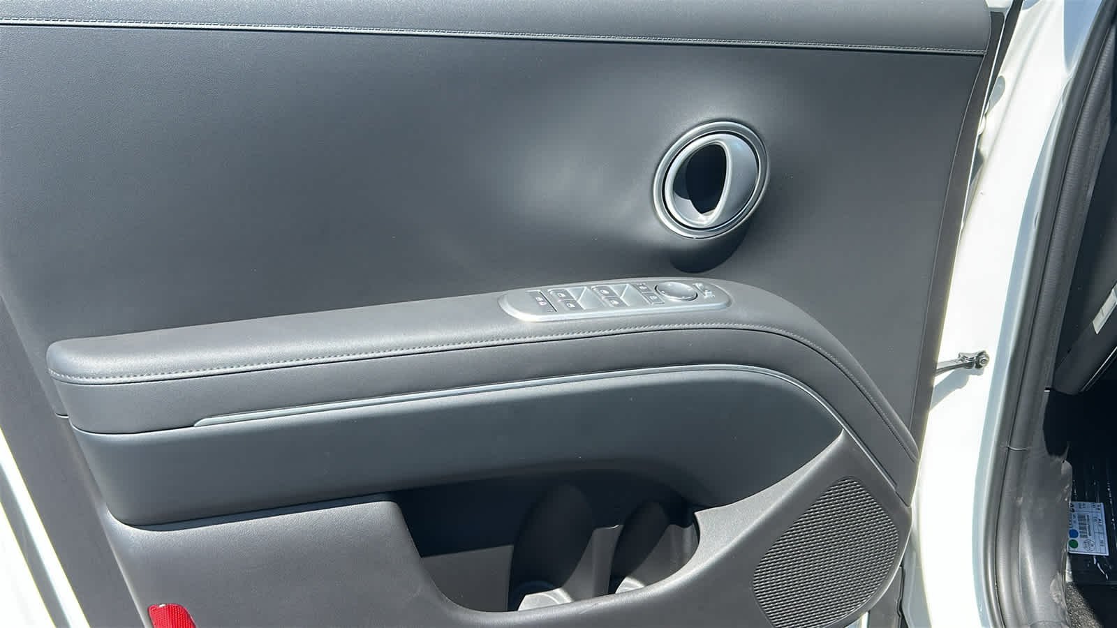 New 2026 Creamy White Pearl Hyundai SEL AWD image 23