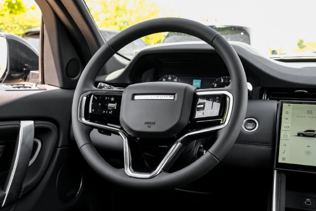 New 2026 Carpathian Grey Land Rover Landmark image 18