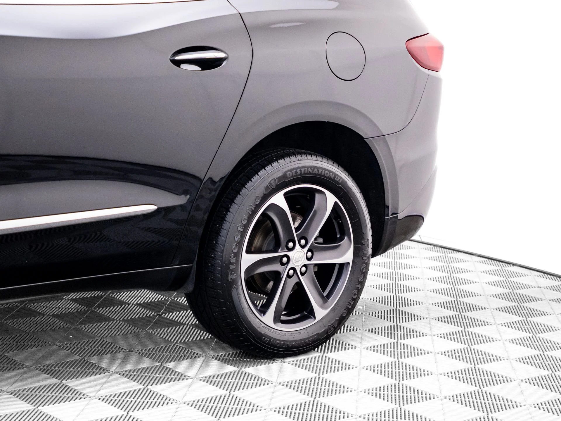 Used 2021 Black Buick Essence image 34