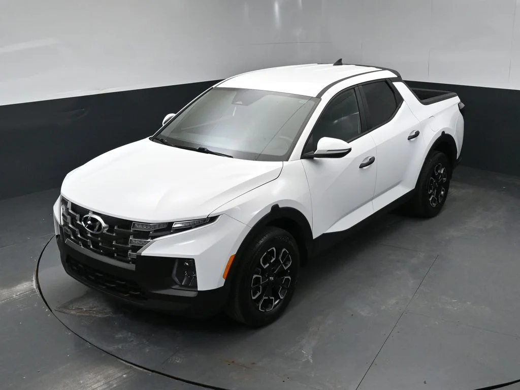 Used 2024 White Hyundai SEL image 36