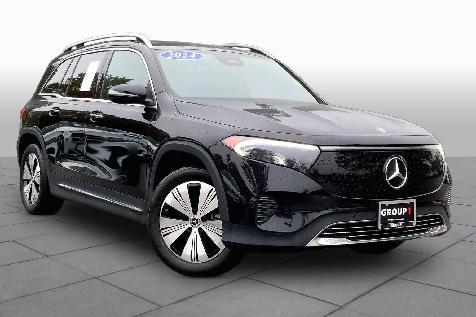 Used 2024 Night Black Mercedes-Benz EQB 300 image 2