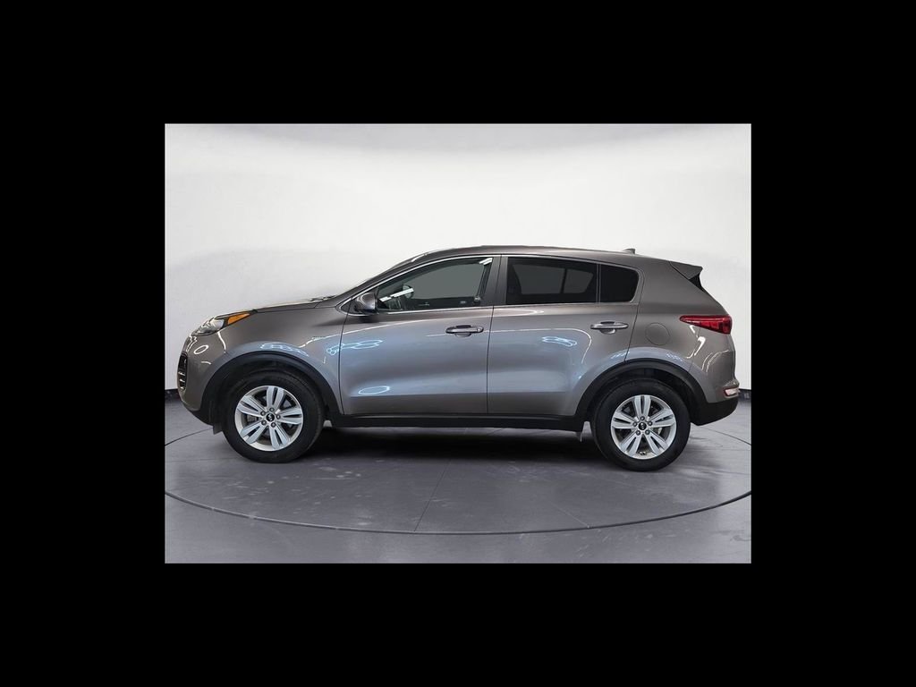 Used 2018 Silver Kia LX image 3