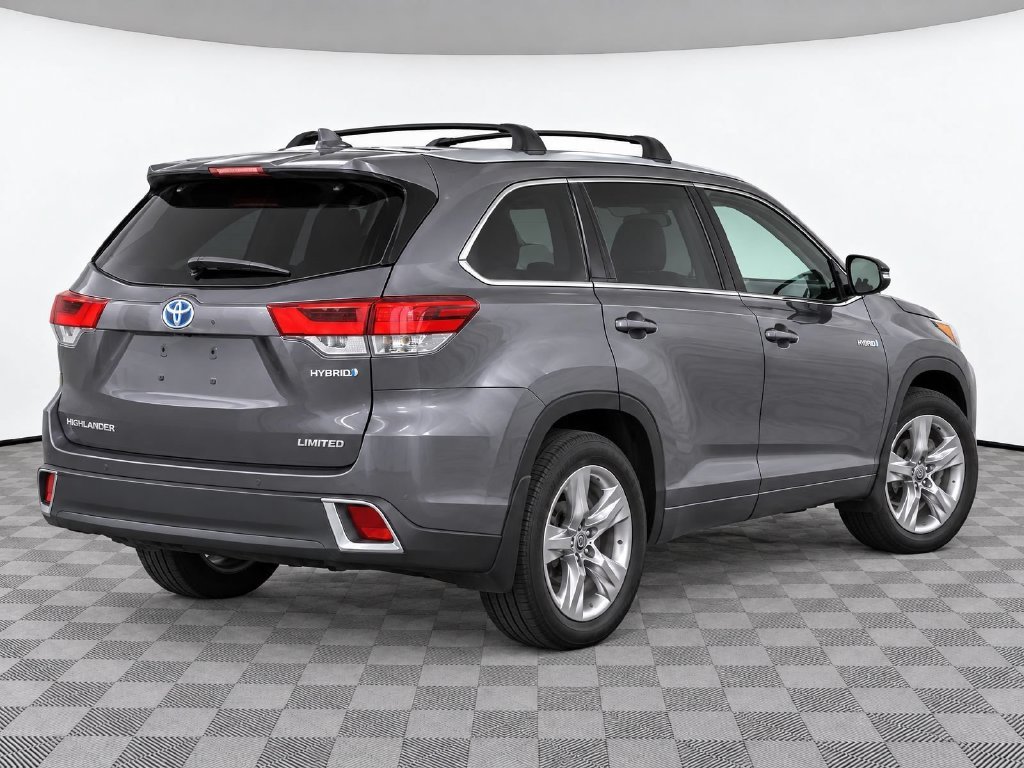 Used 2018 Gray Toyota Limited image 3
