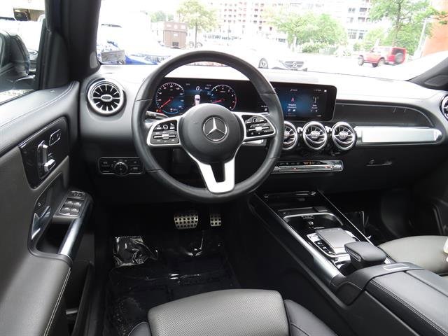 Used 2020 Galaxy Blue Metallic Mercedes-Benz GLB 250 image 8