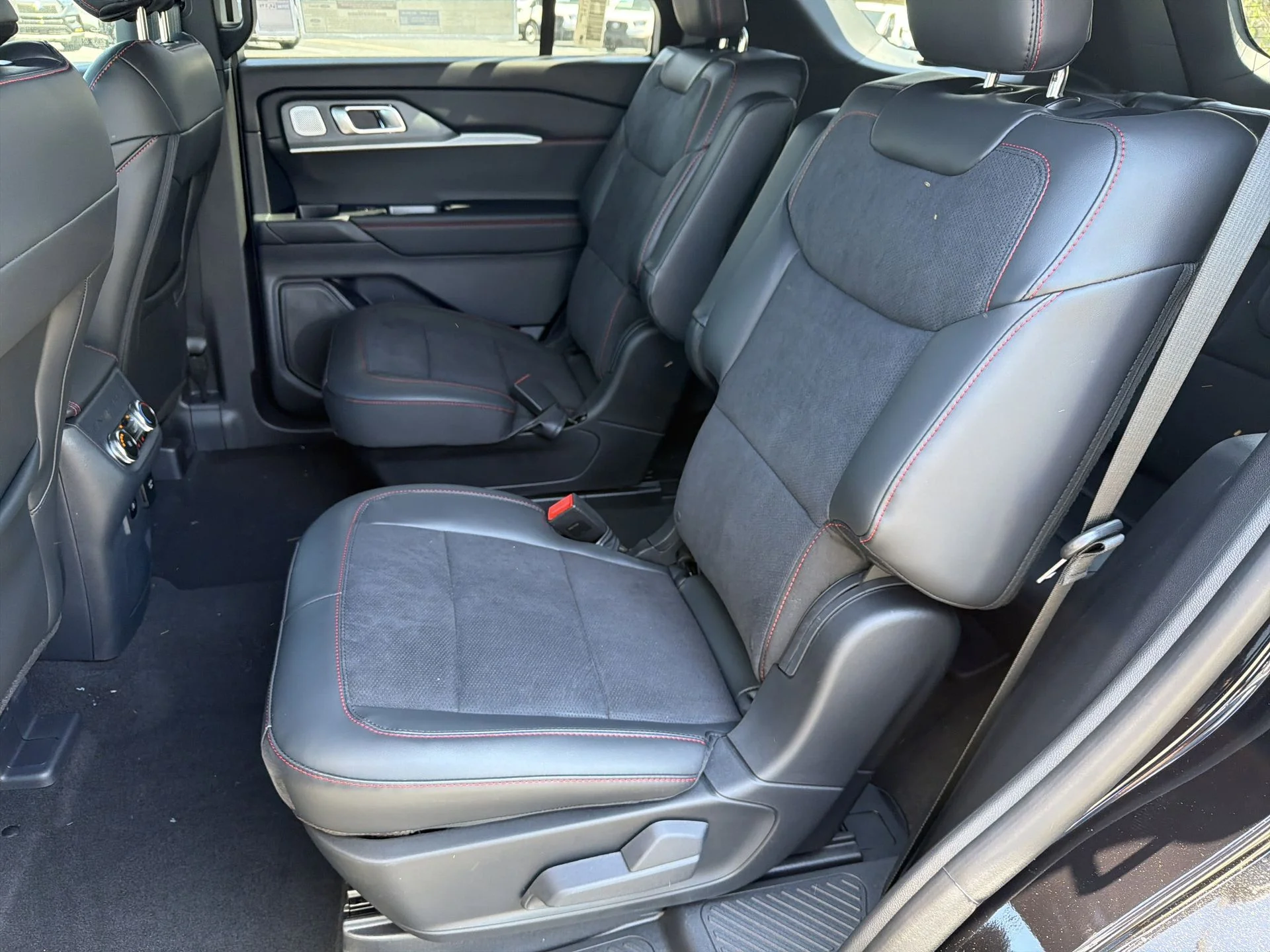 New 2026 Agate Black Metallic Ford ST image 24