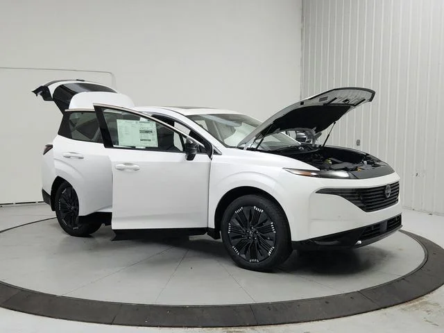 New 2026 White Nissan Platinum image 9