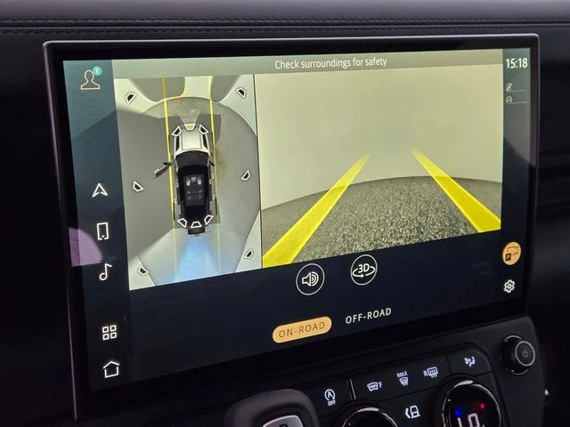 New 2026 Narvik Black Land Rover OCTA image 25