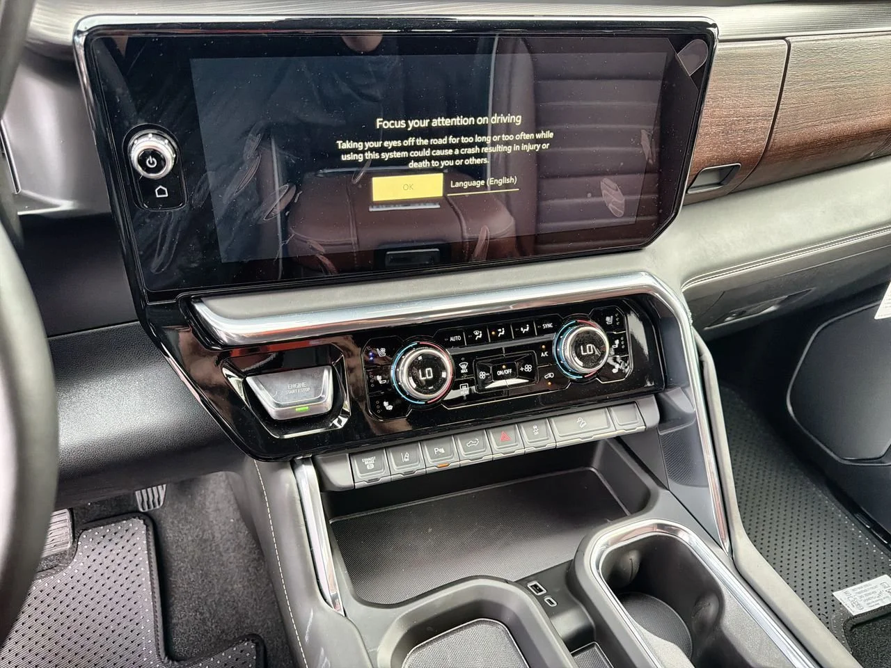 New 2026 Glacier White Tricoat GMC Denali Ultimate image 13