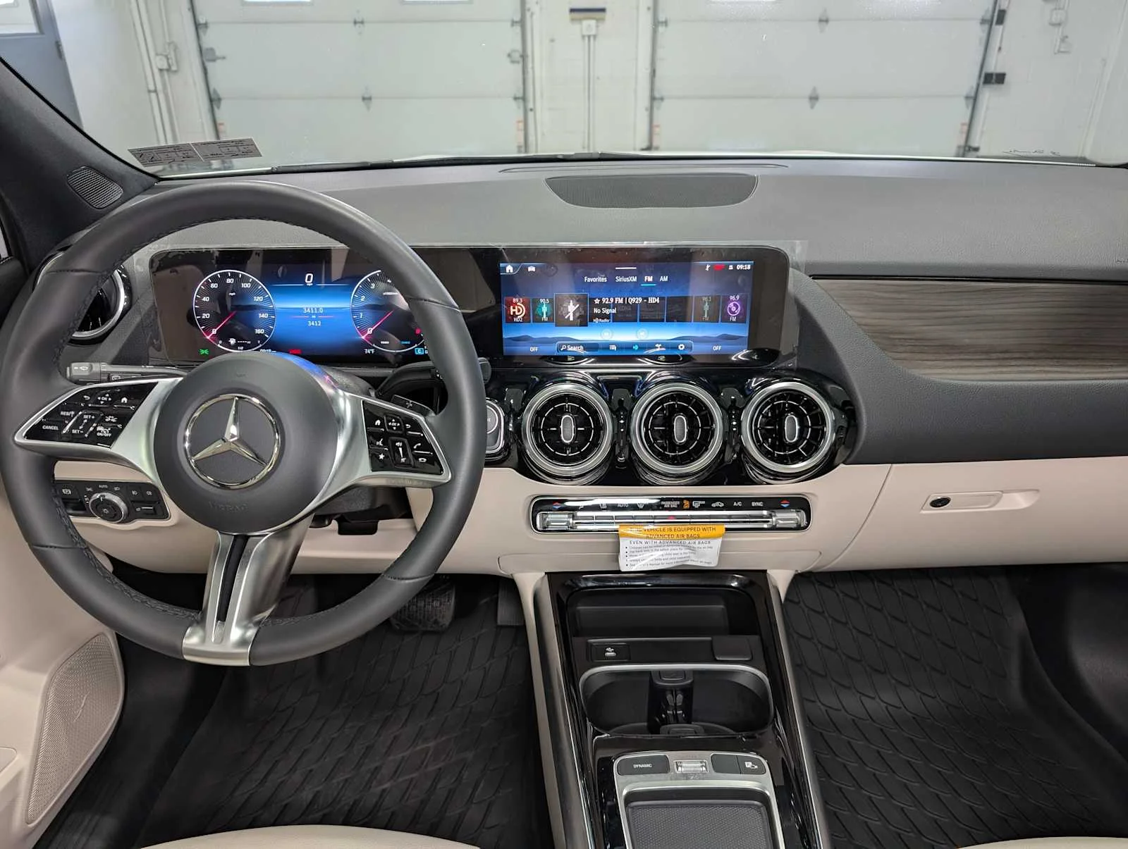 Used 2026 Polar White Mercedes-Benz GLA 250 image 17