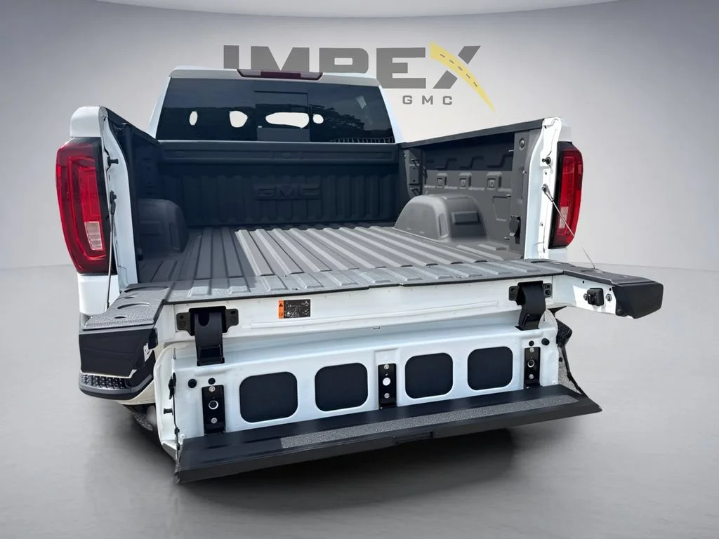 Used 2025 Summit White GMC SLT image 34