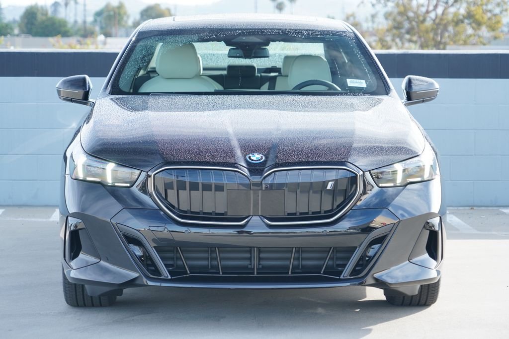 New 2026 Black Sapphire Metallic BMW eDrive40 image 2