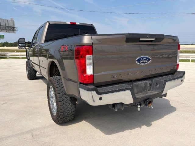 Used 2019 Gray Ford LARIAT image 3