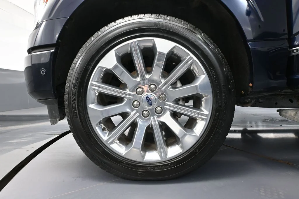 Used 2023 Blue Ford Limited image 16