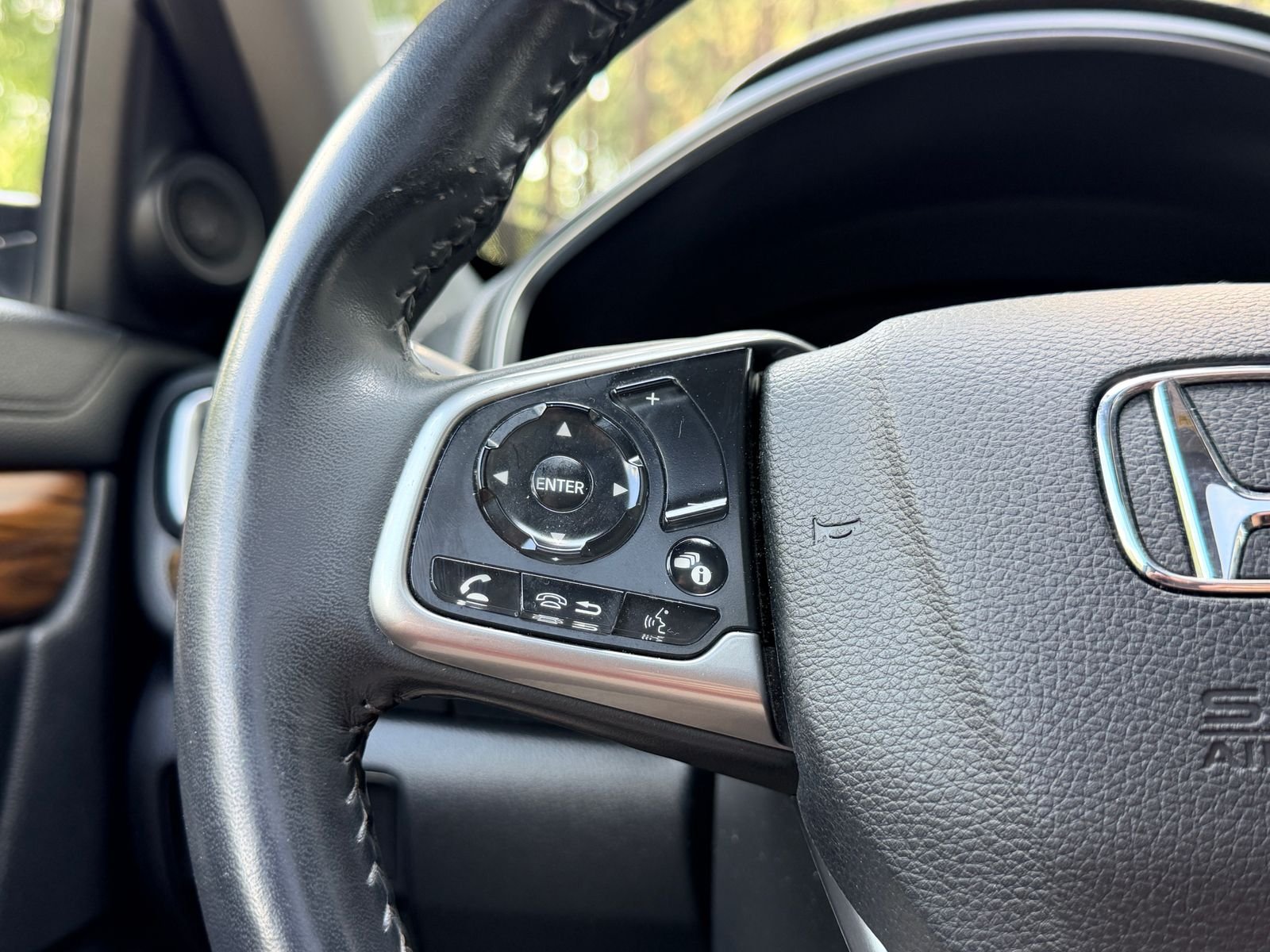 Used 2020 Aegean Blue Metallic Honda EX-L image 23