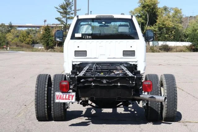 New 2026 Oxford White Ford F-550® XL image 26