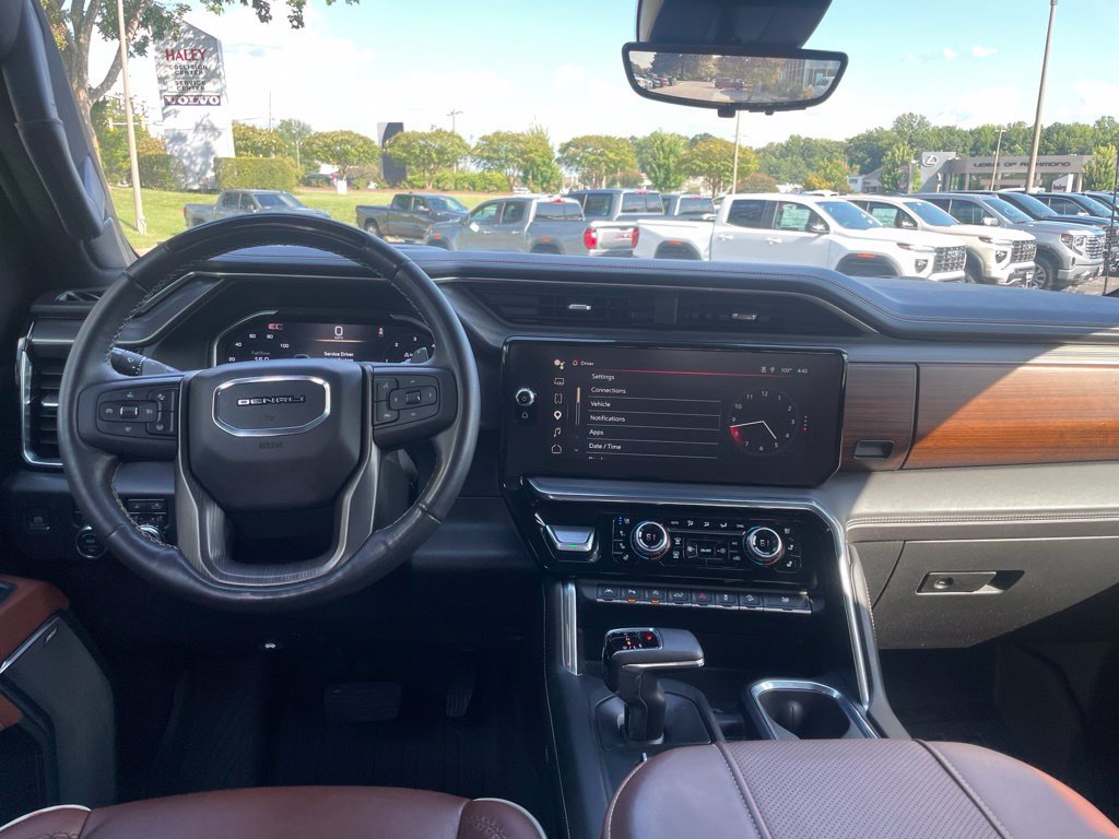 Used 2024 White GMC Denali Ultimate image 10