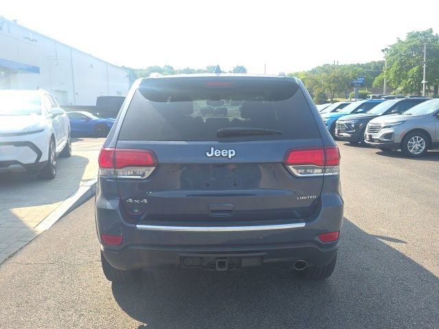 Used 2020 Slate Blue Pearlcoat Jeep Limited image 3