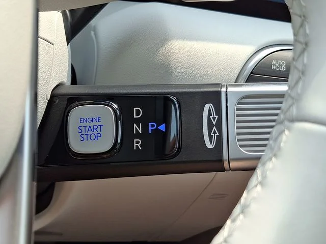 New 2026 Silver Hyundai SEL Premium image 17