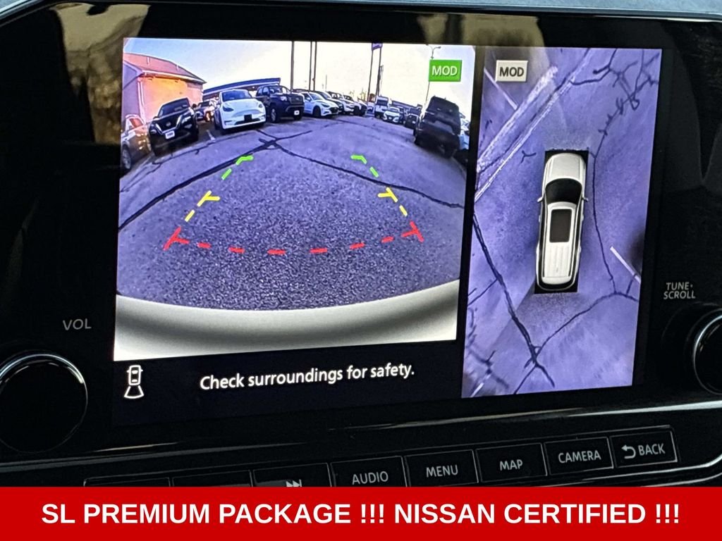 Used 2023 White Nissan SL image 37