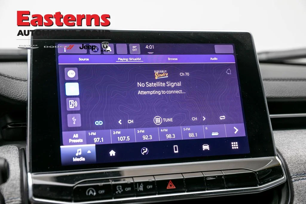 Certified Used 2024 White Jeep Latitude image 19