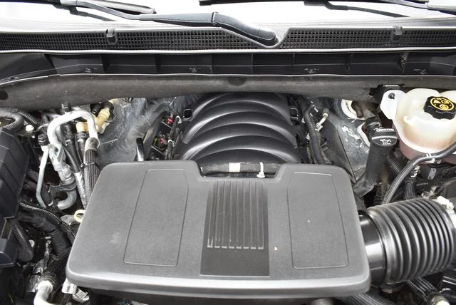 Used 2021 White Frost GMC Denali image 21