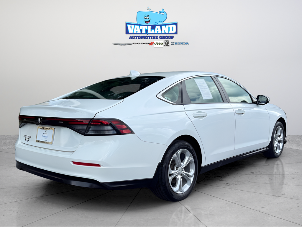Used 2023 White Honda LX image 5