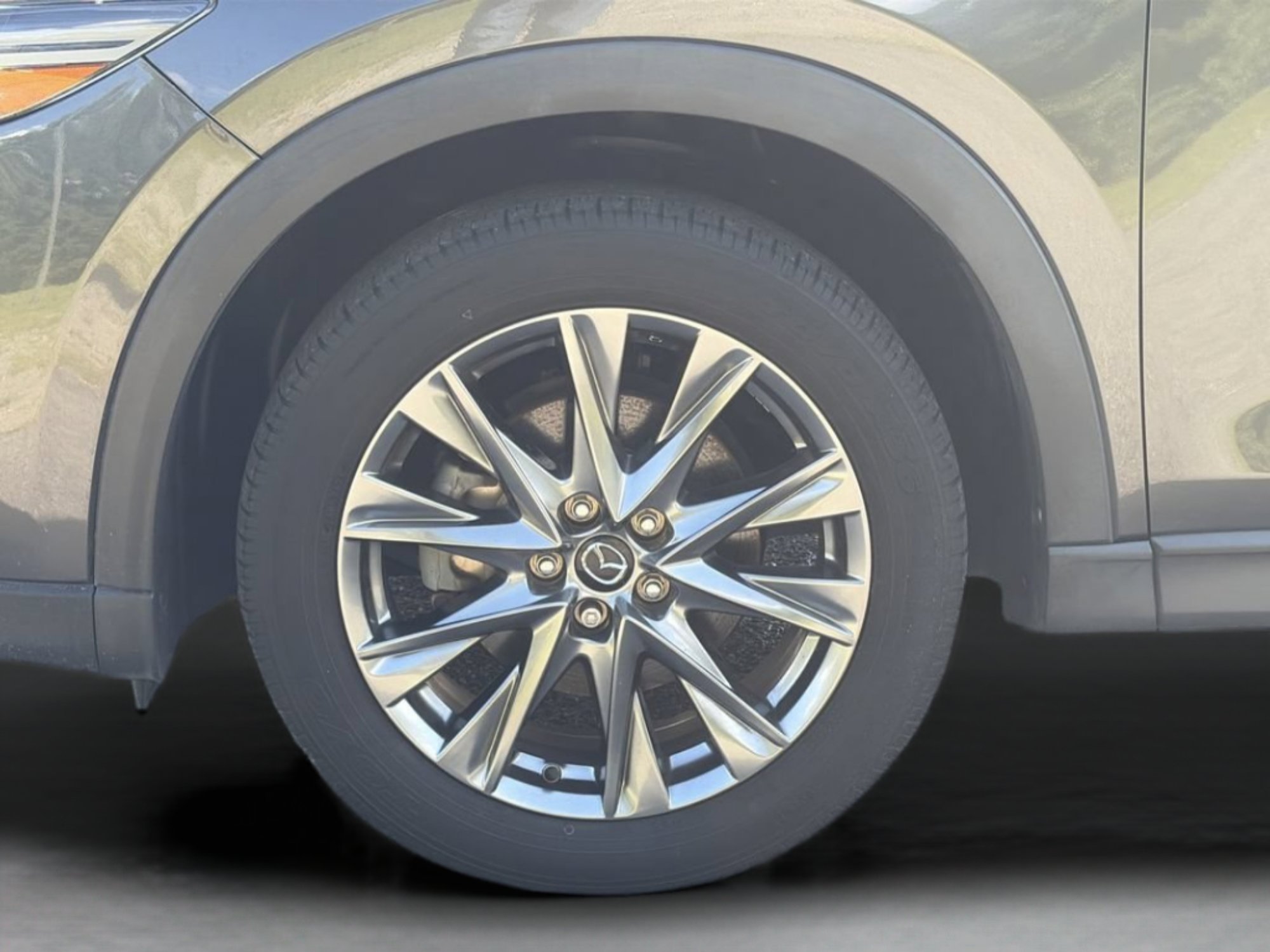 Used 2021 Machine Gray Metallic Mazda Signature image 33