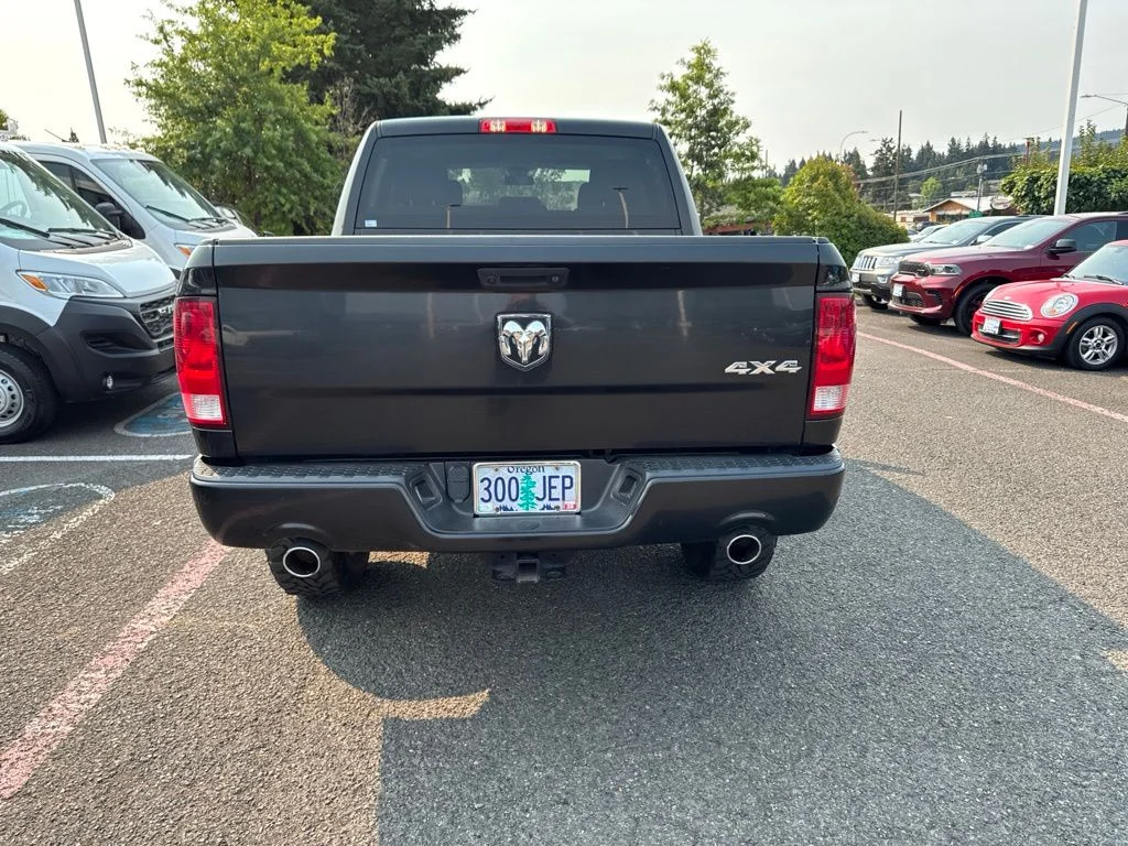 Used 2018 Brilliant Black Crystal Pearlcoat Ram Express image 5