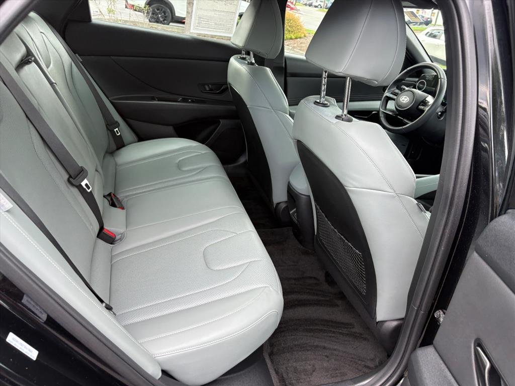 Certified Used 2025 Abyss Black Pearl Hyundai Limited image 19