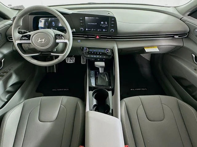 New 2026 Black Hyundai SEL Sport image 13