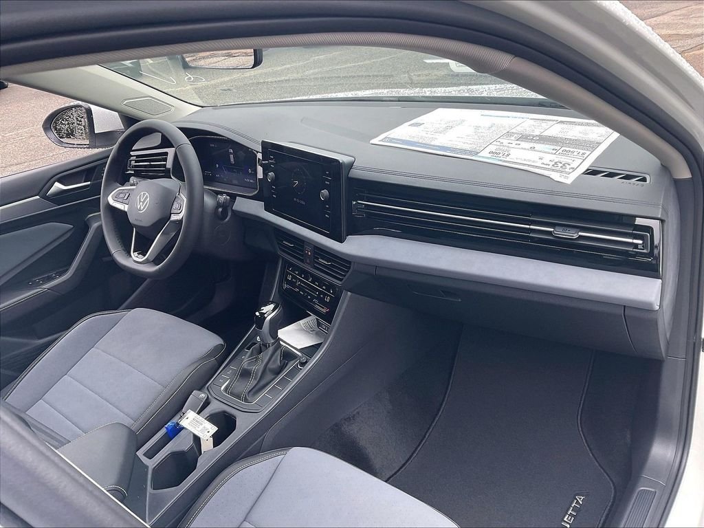 2026 Volkswagen Jetta 8