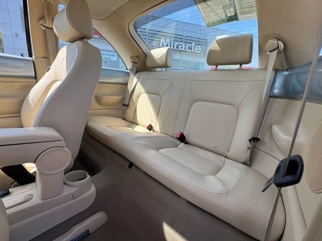 Used 2010 Heaven Blue Metallic Volkswagen 2.5L image 31