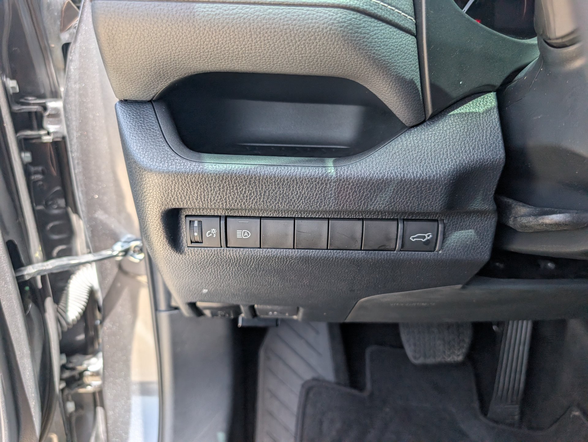 Used 2023 Gray Toyota XLE Premium image 11