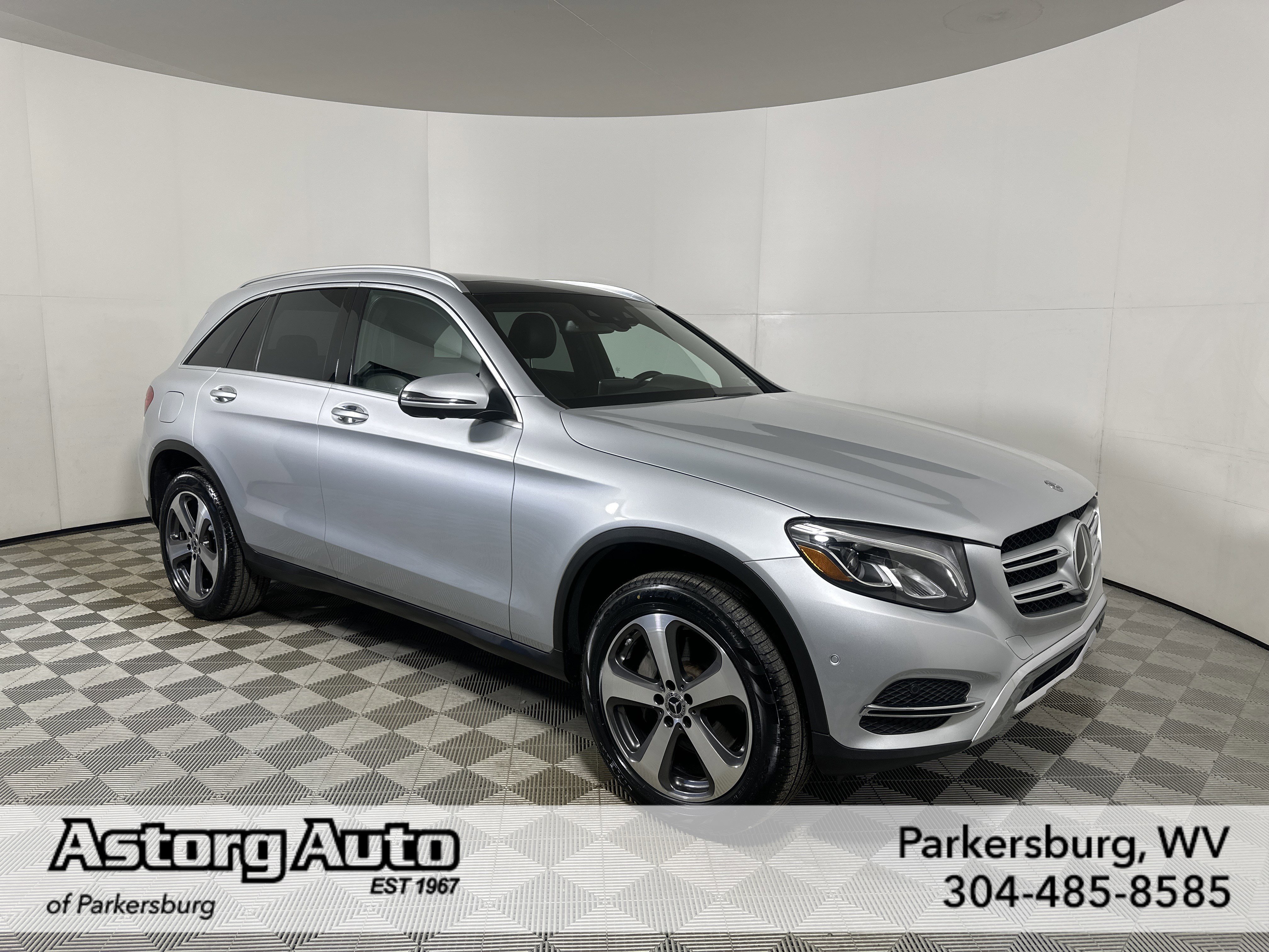 2018 Mercedes-Benz GLC GLC300 4MATIC's photo