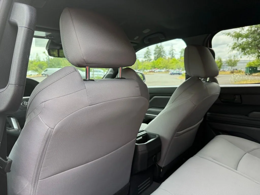 Used 2025 White Toyota SR5 image 15