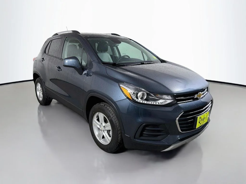 Used 2022 Gray Chevrolet LT image 4