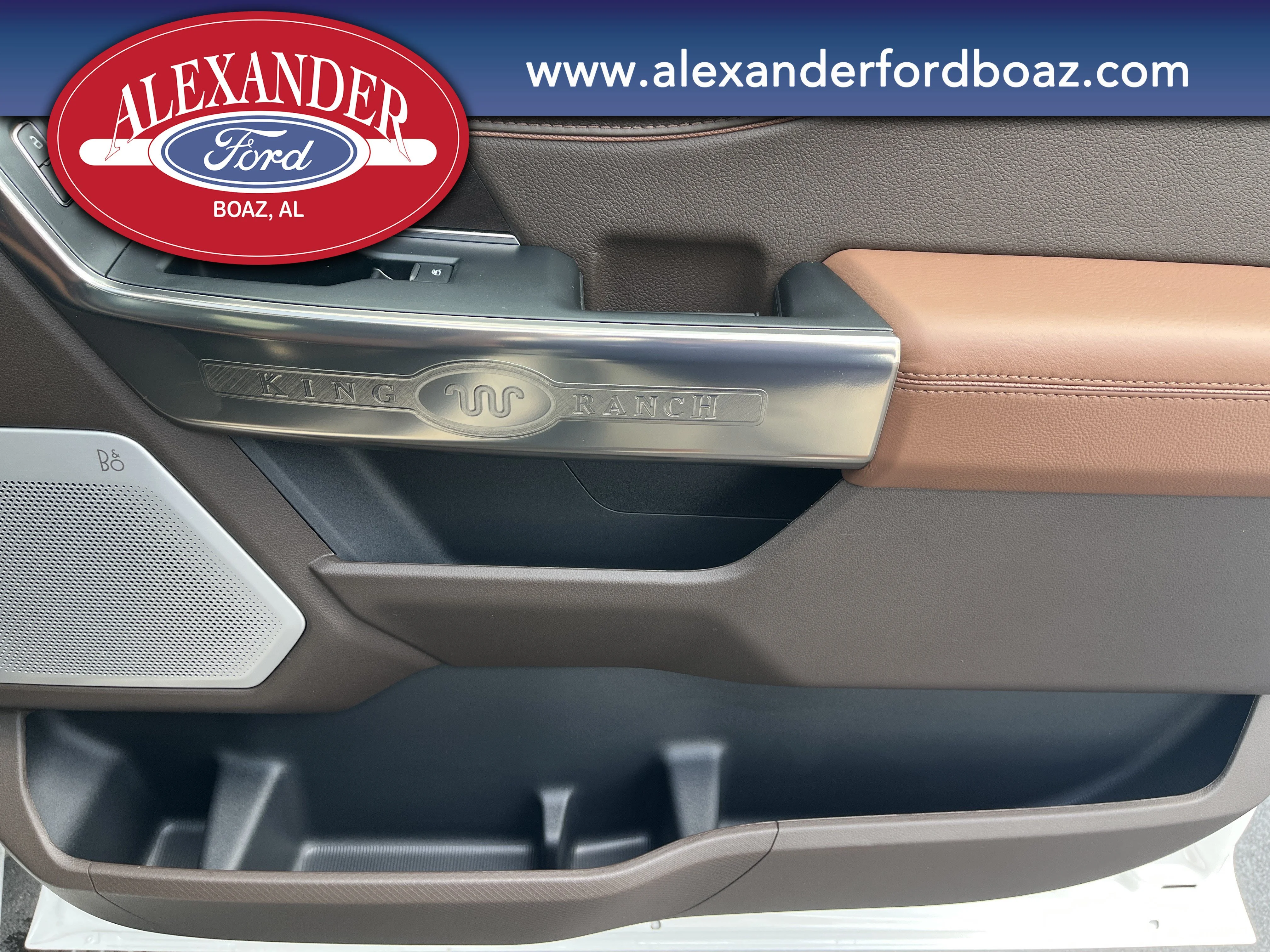 New 2026 Star White Metallic Tri-Coat Ford King Ranch® image 19