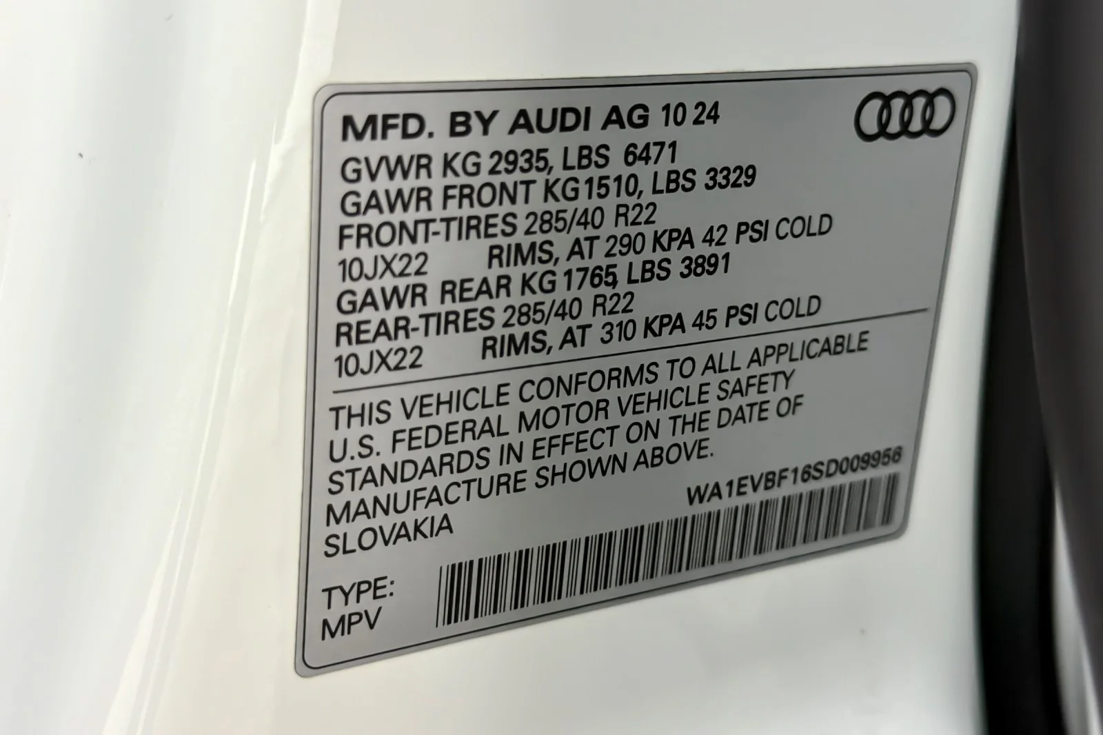 Used 2025 Carrara White Audi Premium Plus 55 TFSI quattro image 28