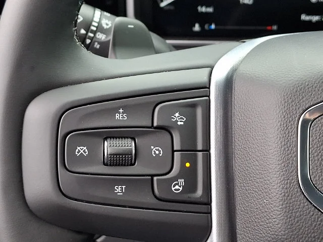 New 2026 Glacier White Tricoat GMC SLT image 18