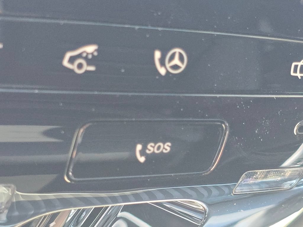 New 2026 MANUFAKTUR Moonlight White Metallic Mercedes-Benz GLC 300 image 47