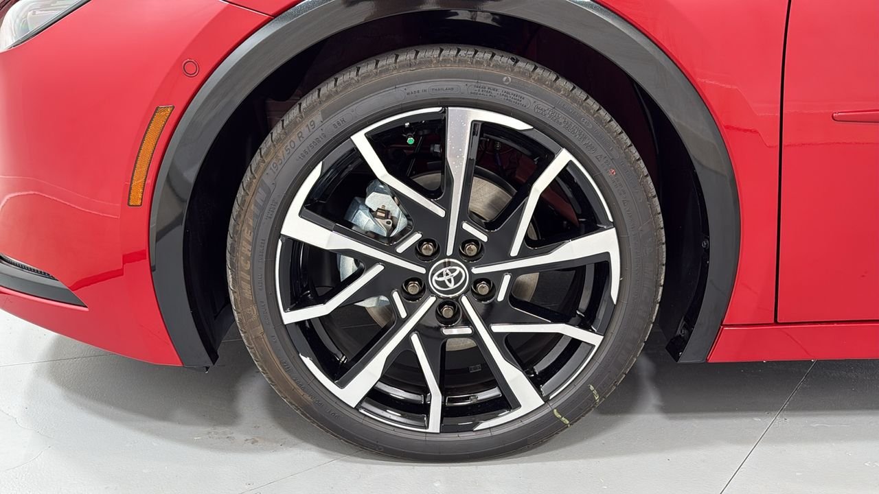 New 2026 Supersonic Red <sup>1</sup> Toyota  XSE Premium image 24