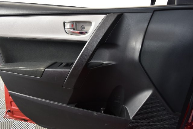 2019 Toyota Corolla LE - Photo 26