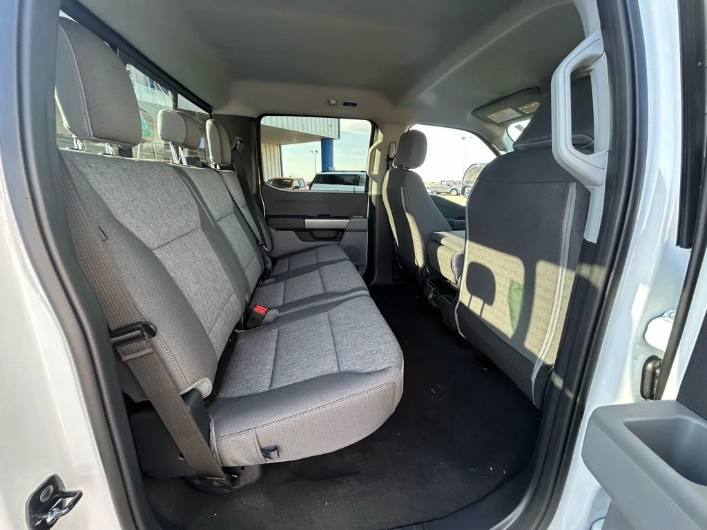New 2026 Oxford White Ford F-250® XL image 20