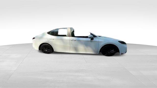 Used 2025 Ice Toyota SE image 66