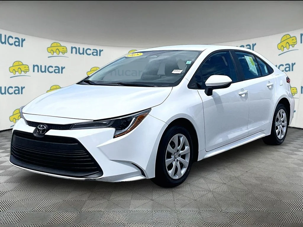 Used 2025 White Toyota LE image 3