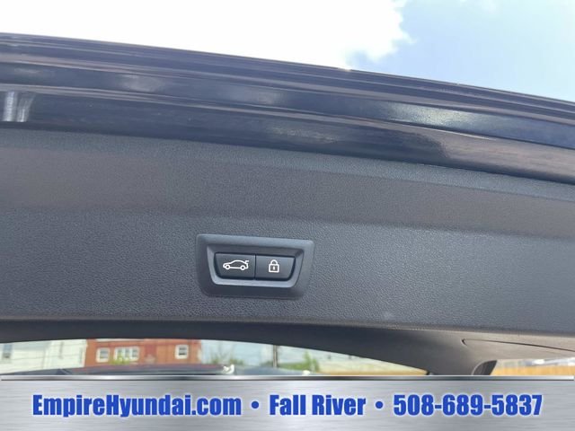 Used 2021 Jet Black BMW xDrive30i image 8