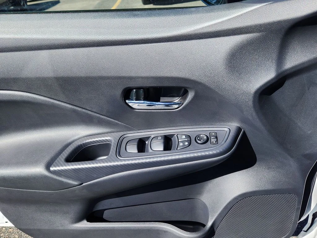 2025 Nissan Versa Sedan SV - Photo 12