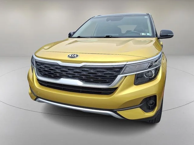 Used 2021 Yellow Kia S image 4