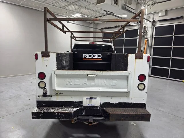 Used 2006 White Ford XL image 9