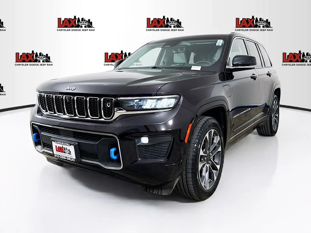 Used 2022 Brown Jeep Overland 4xe image 3